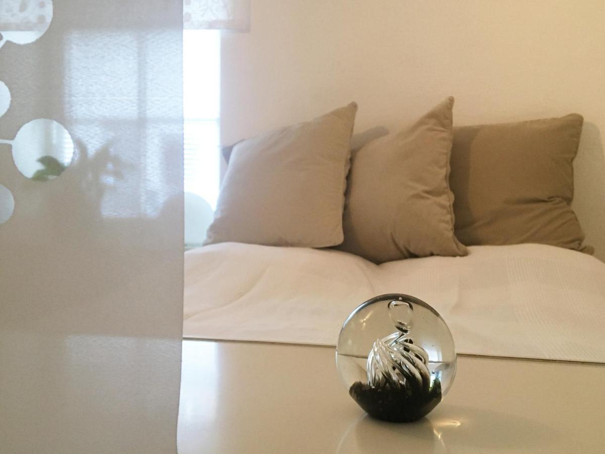 May-Apartment Koeln Zentrale Ferienwohnung Luaran gambar